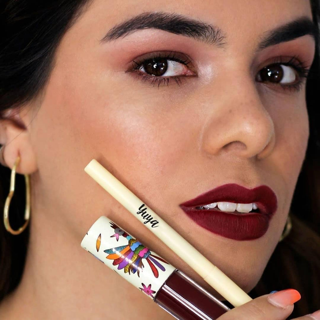 ¿Cómo usar un labial liquido mate?