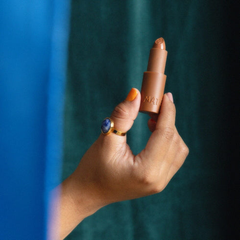 Labial Mate en Barra Sutil Labial Yuya